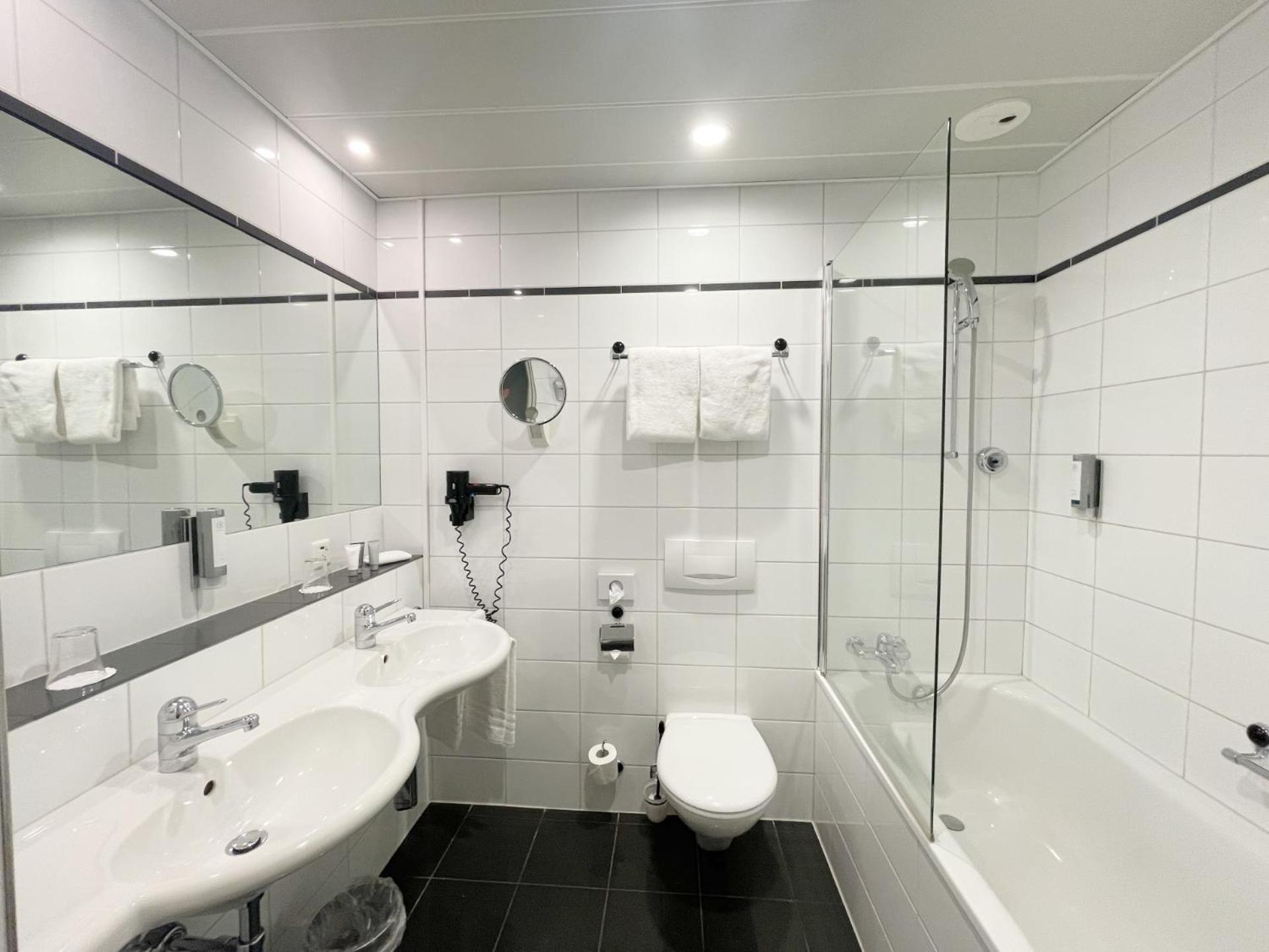 Art Deco Hotel Elite Biel Bagian luar foto