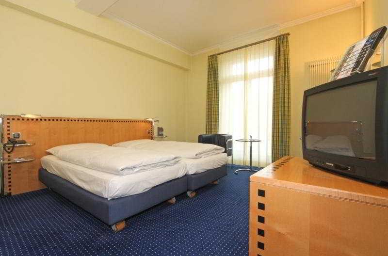 Art Deco Hotel Elite Biel Bagian luar foto