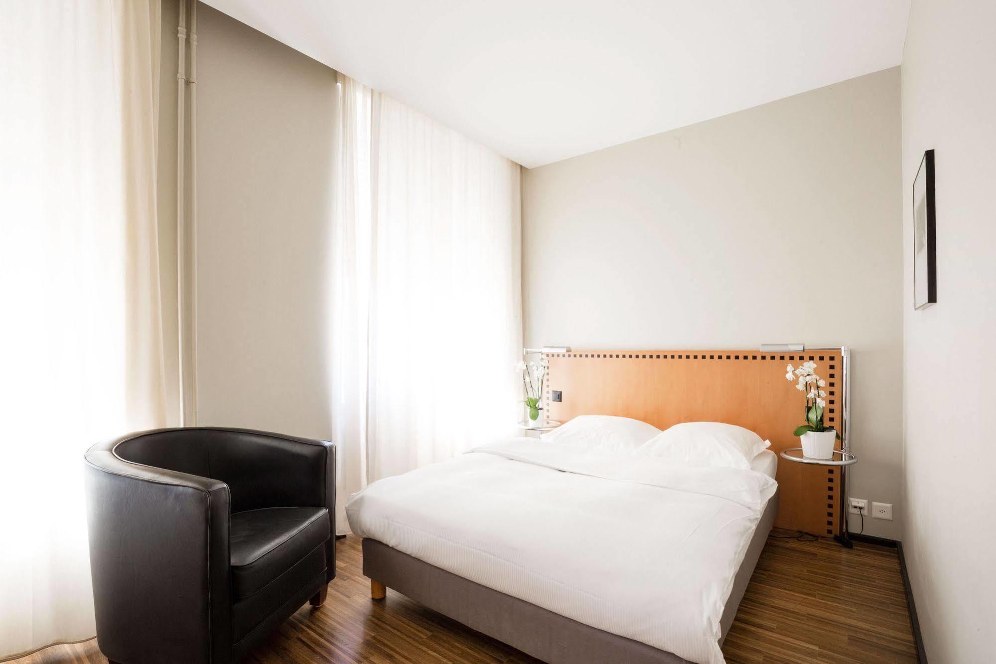 Art Deco Hotel Elite Biel Bagian luar foto