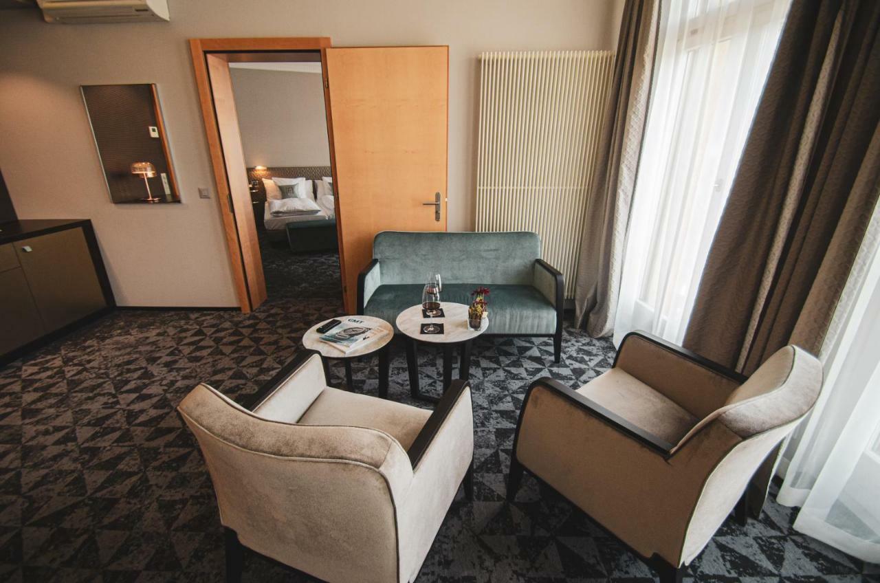 Art Deco Hotel Elite Biel Bagian luar foto